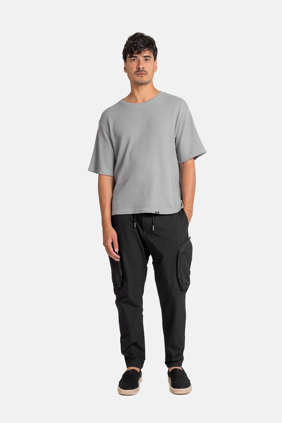 Atelier Flow Cargo Black