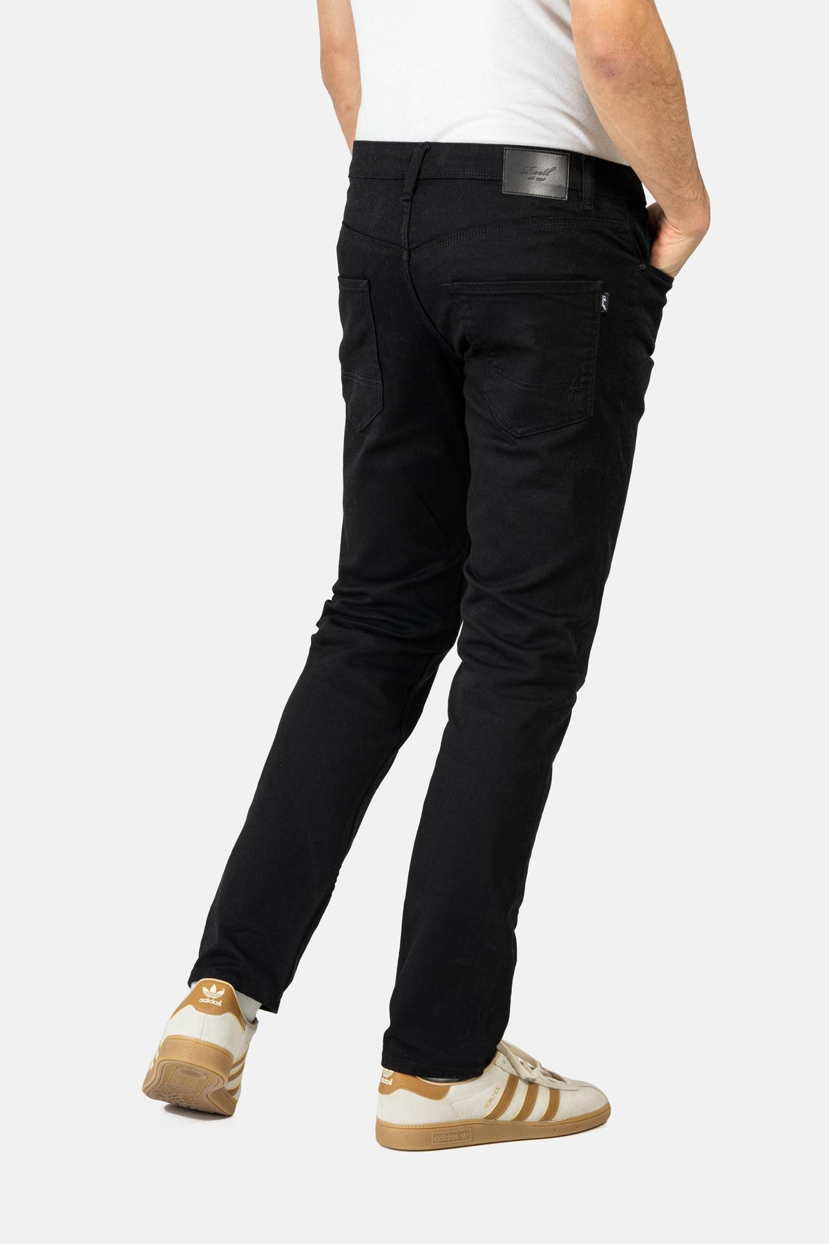 Nova 2 Black