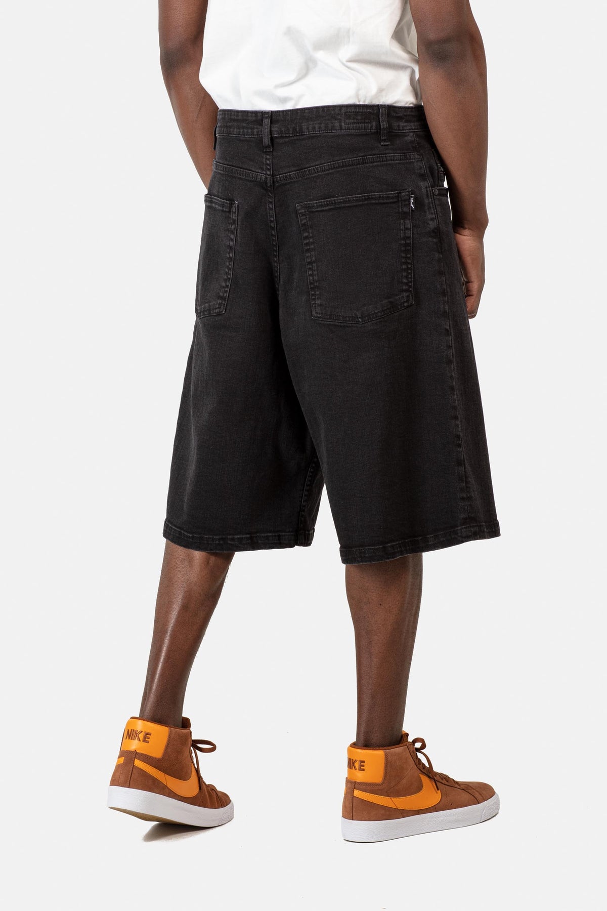 Belmont Short Black Wash