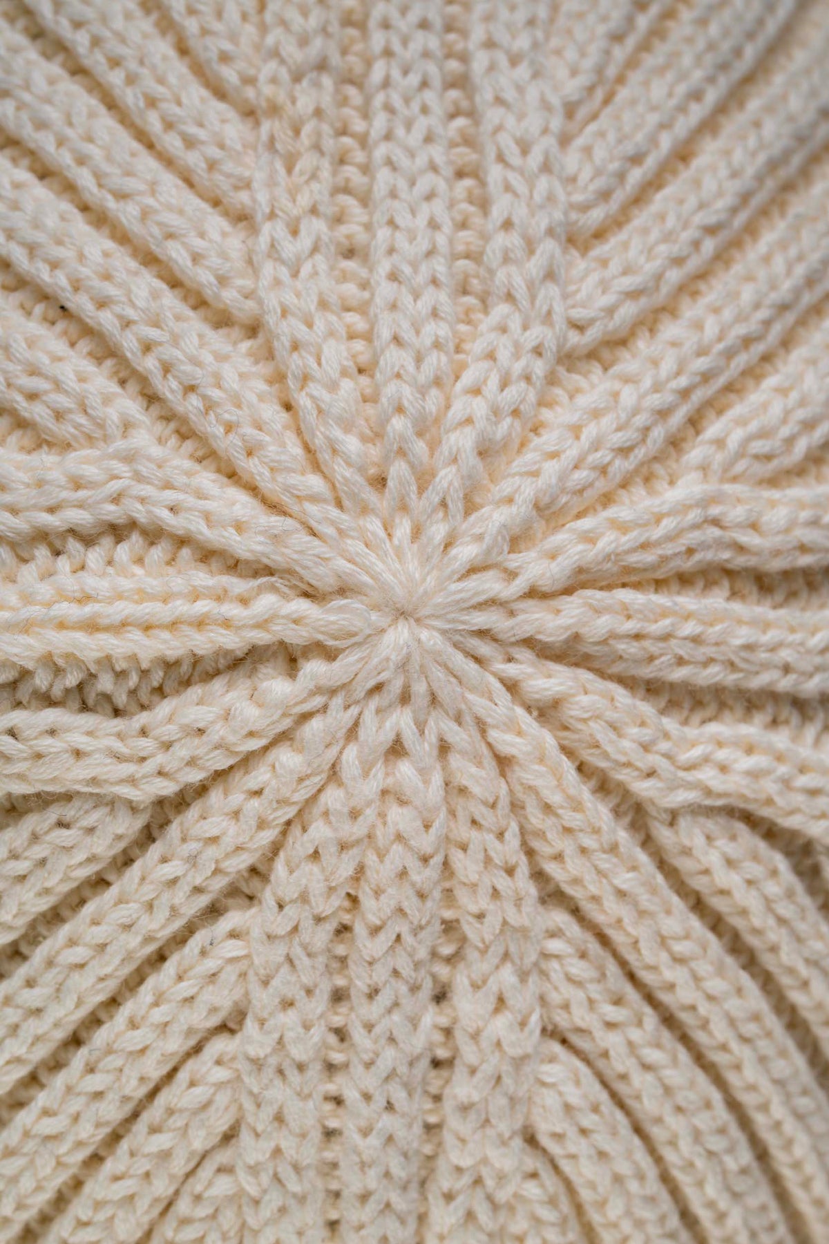 Ease Beanie Off-White