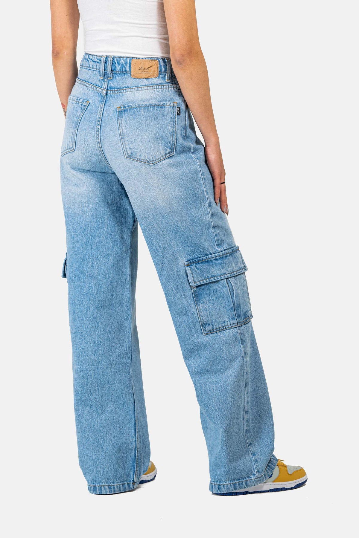 Women Mia Cargo Jeans Light Blue