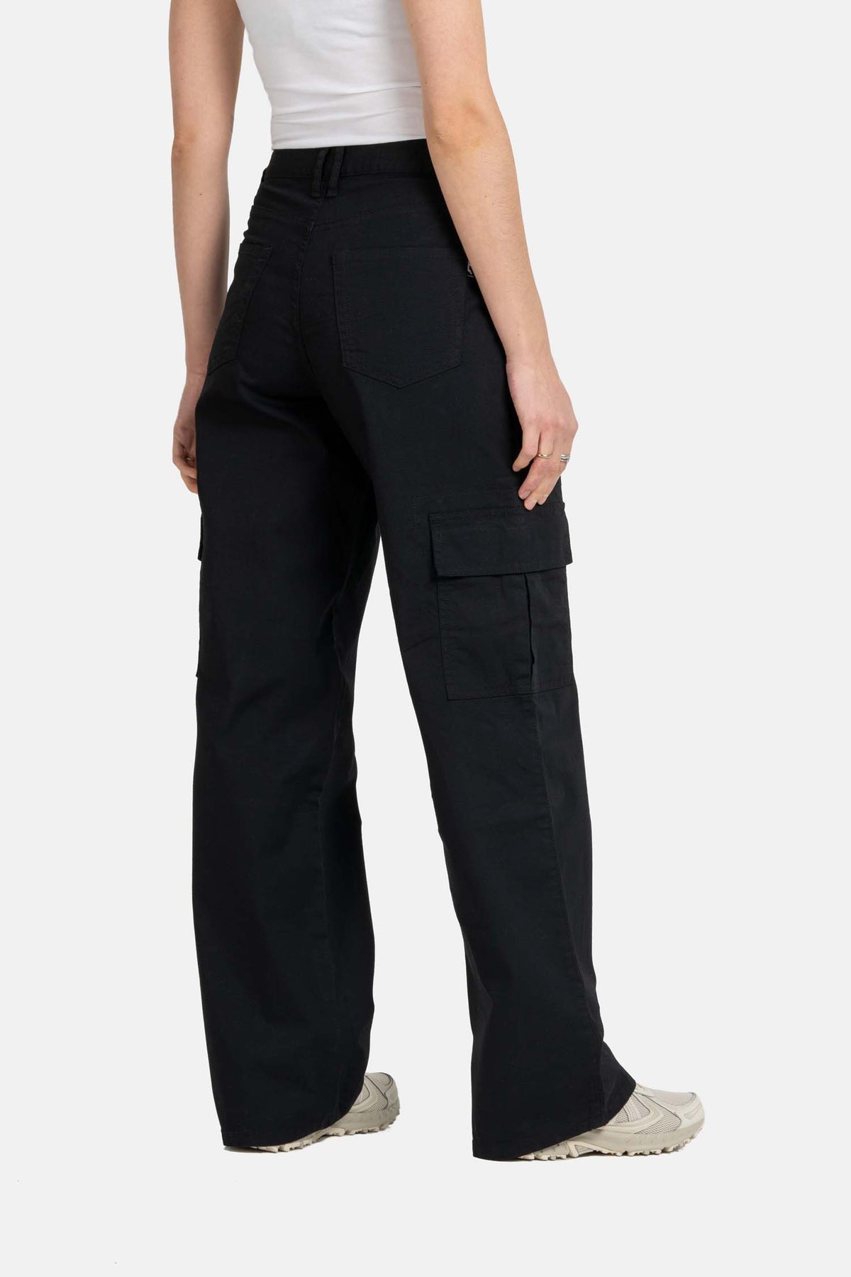 Women Mia Cargo BR Deep Black