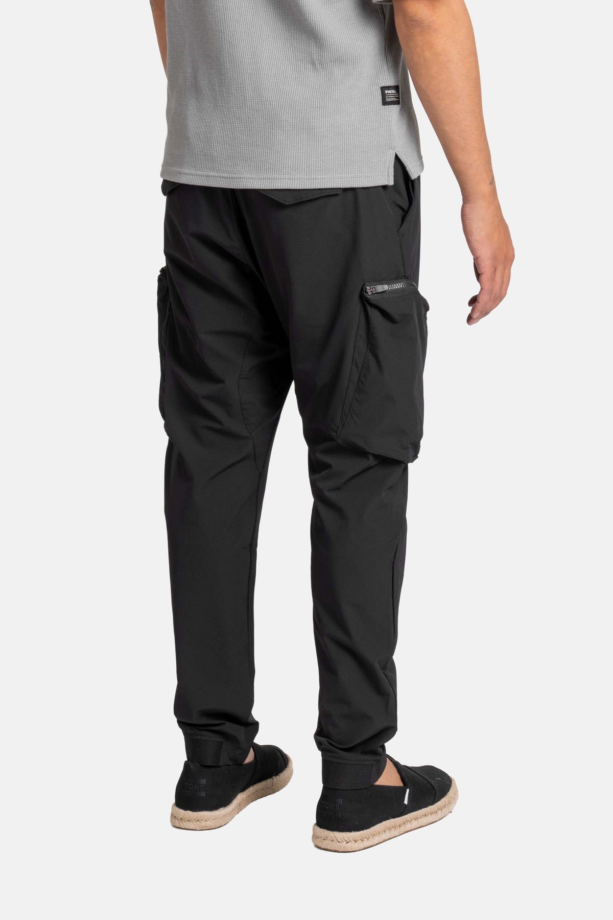 Atelier Flow Cargo Black