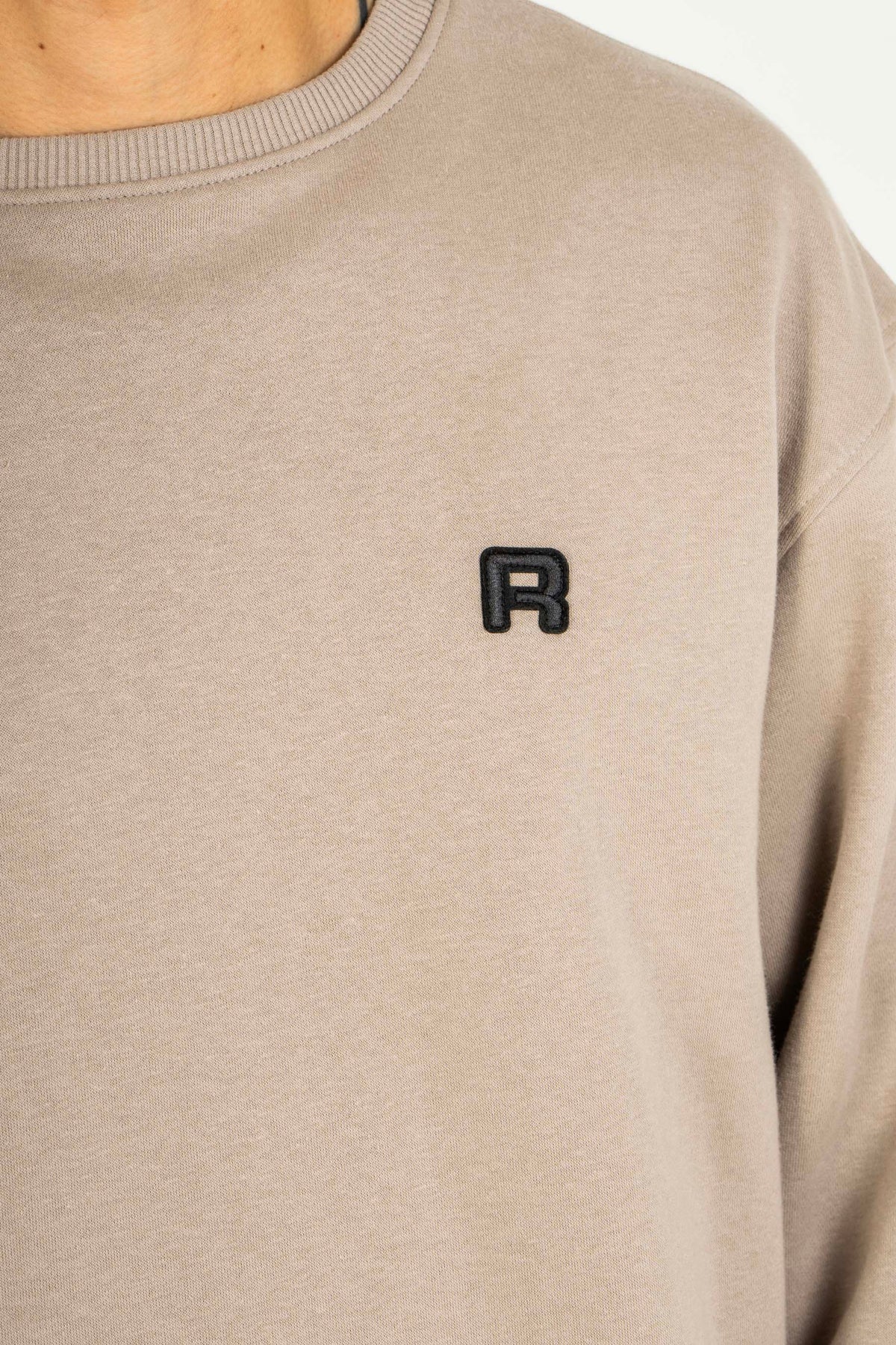 Ease Crewneck Stone Satellite