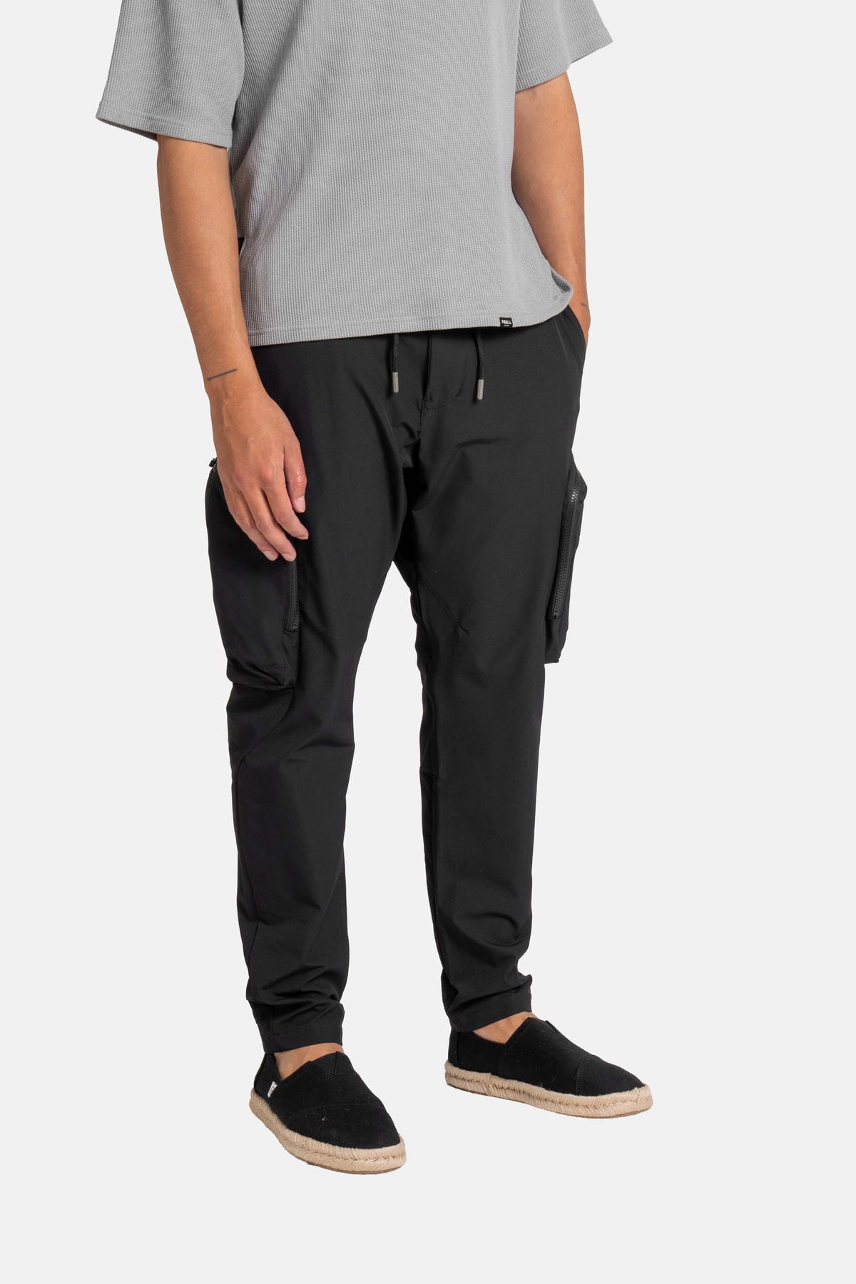 Atelier Flow Cargo Black