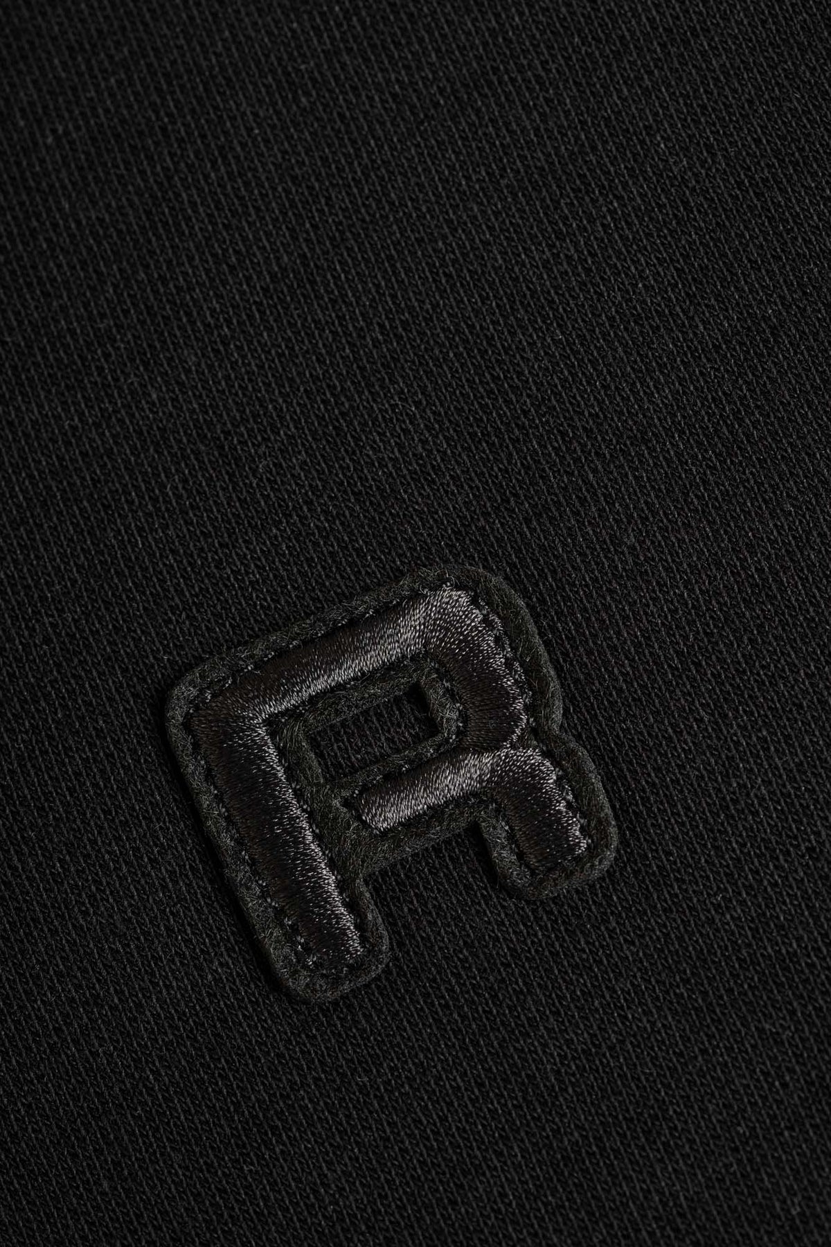 Ease Crewneck Deep Black