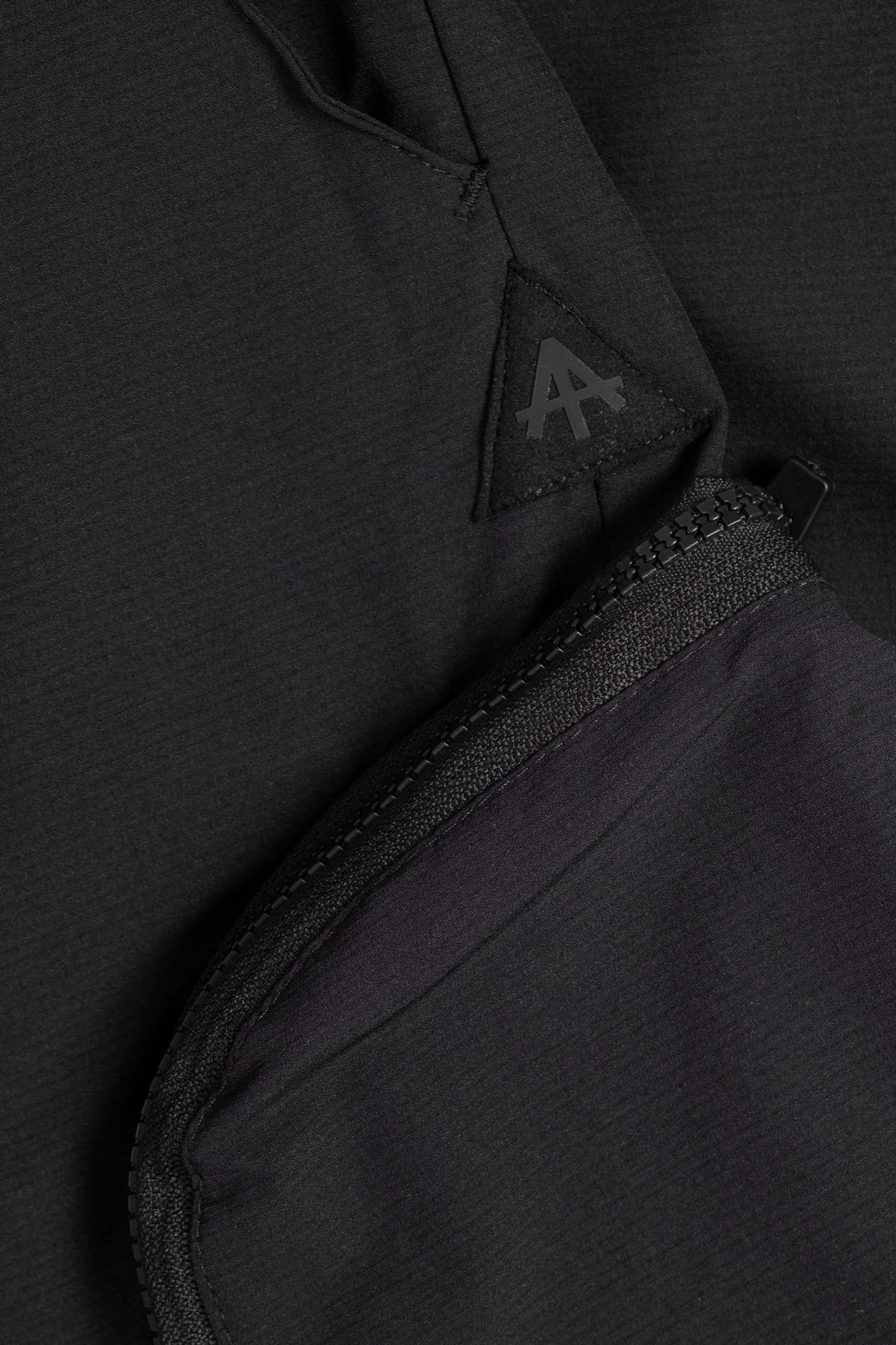Atelier Flow Cargo Black