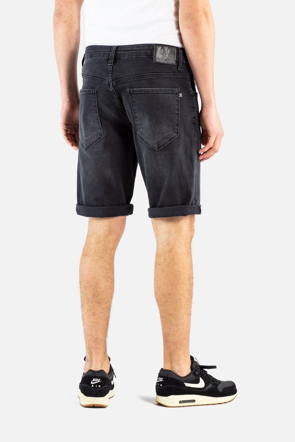 Rafter Short 2 Black Denim