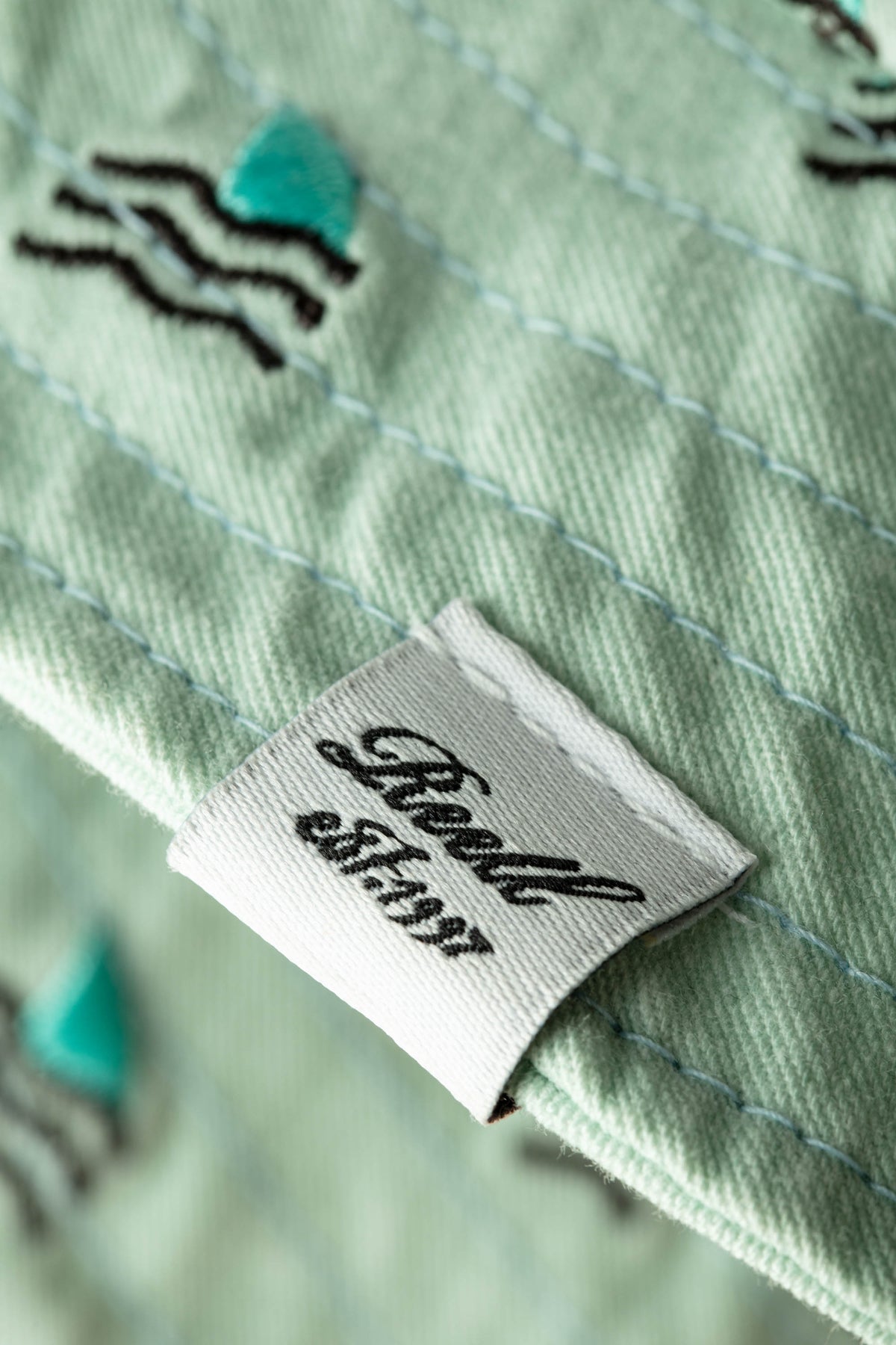 Bucket Hat Shark Mint
