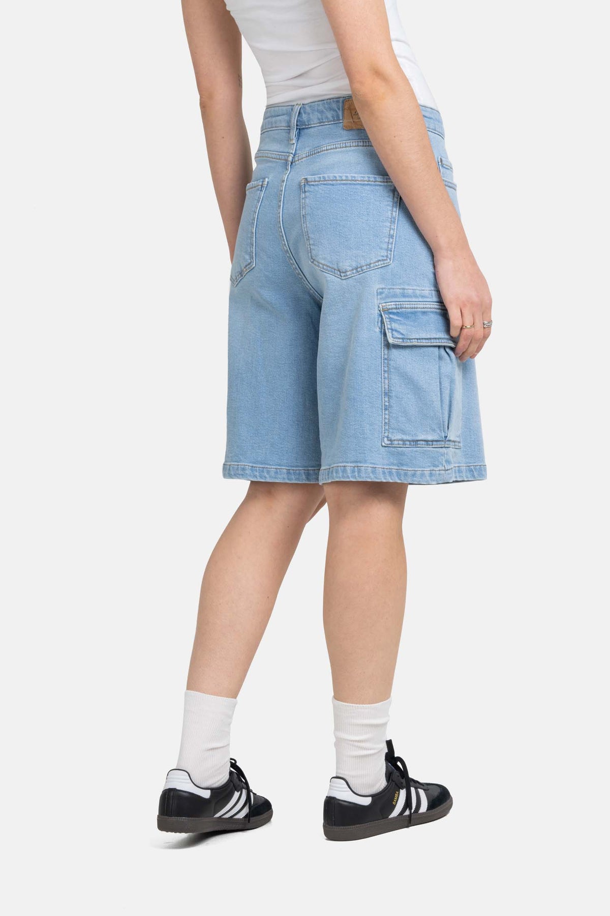 Women Olivia Short Light Blue Stone