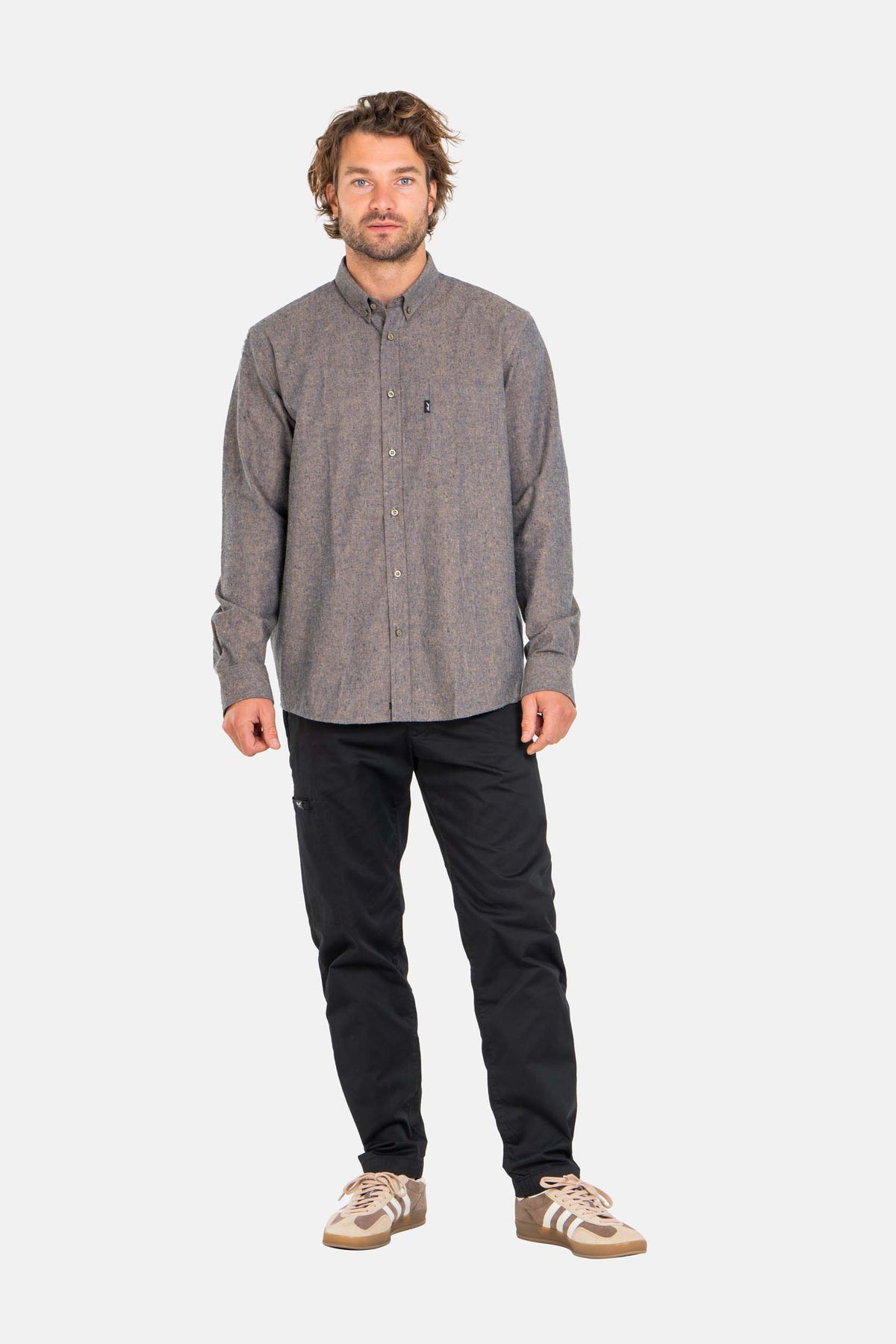 Crater Chino Deep Black