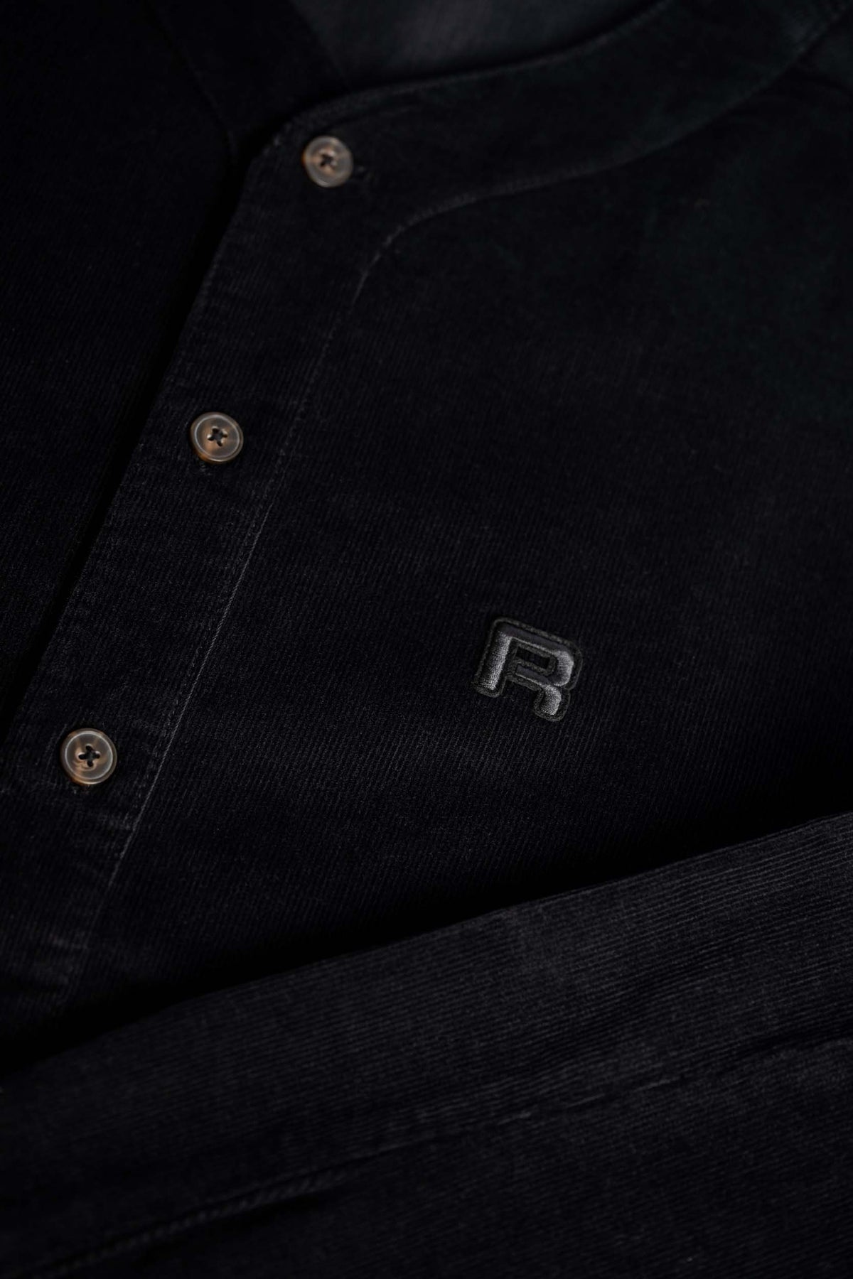 Pitcher Shirt Deep Black