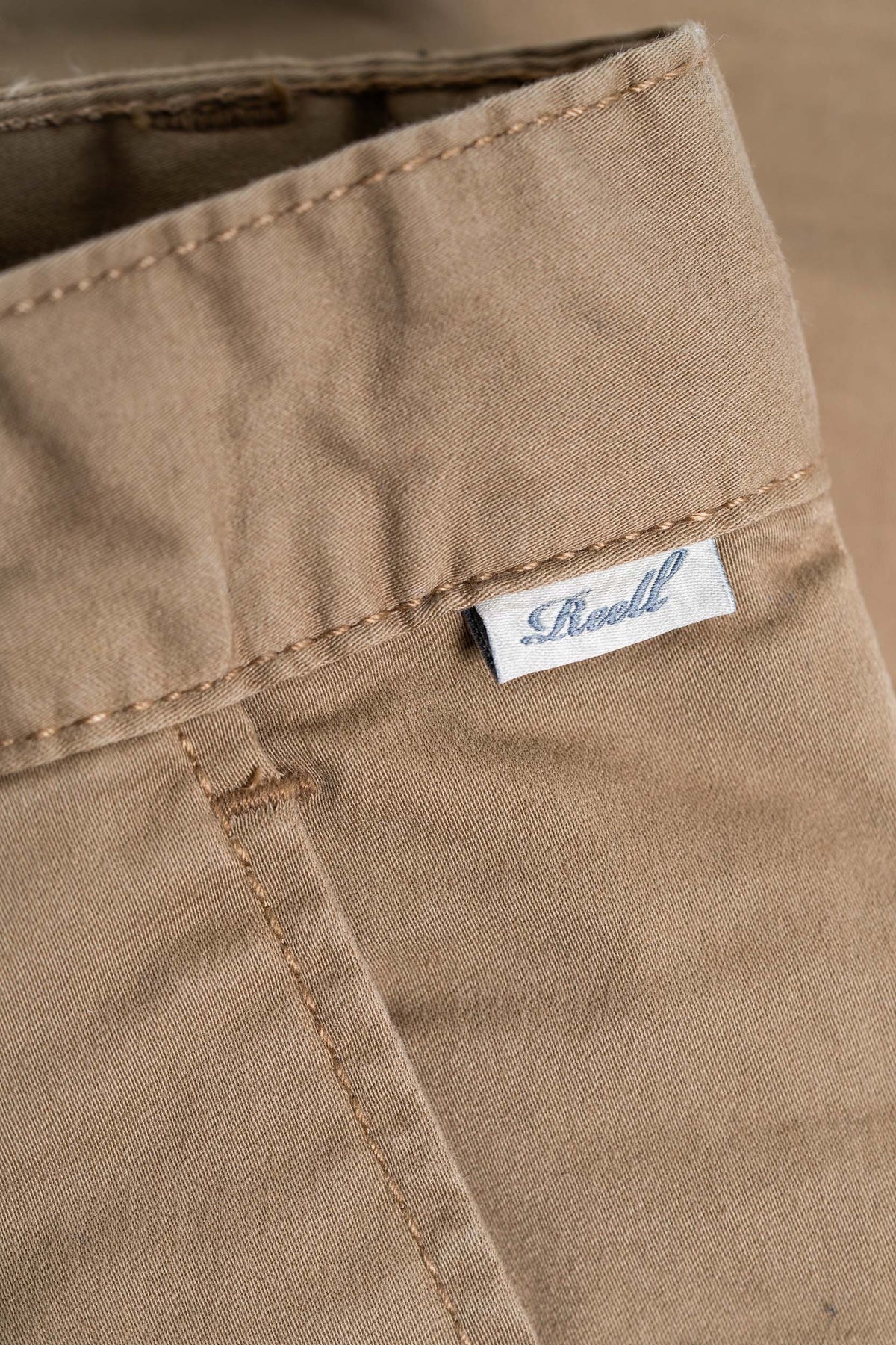 Crater Chino Dark Sand